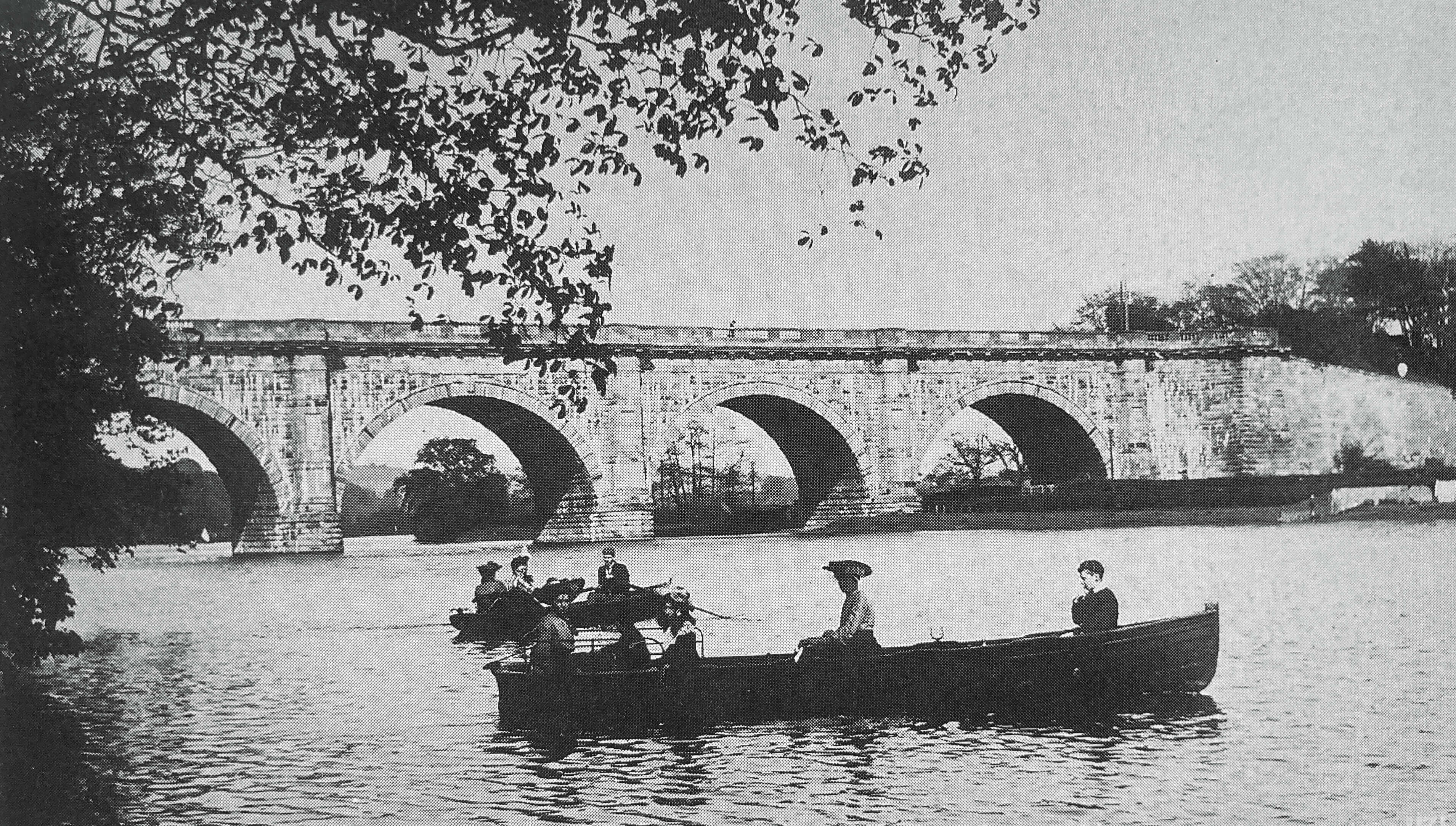 Boating near the Lune Aqueduct